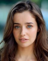 Holly Earl